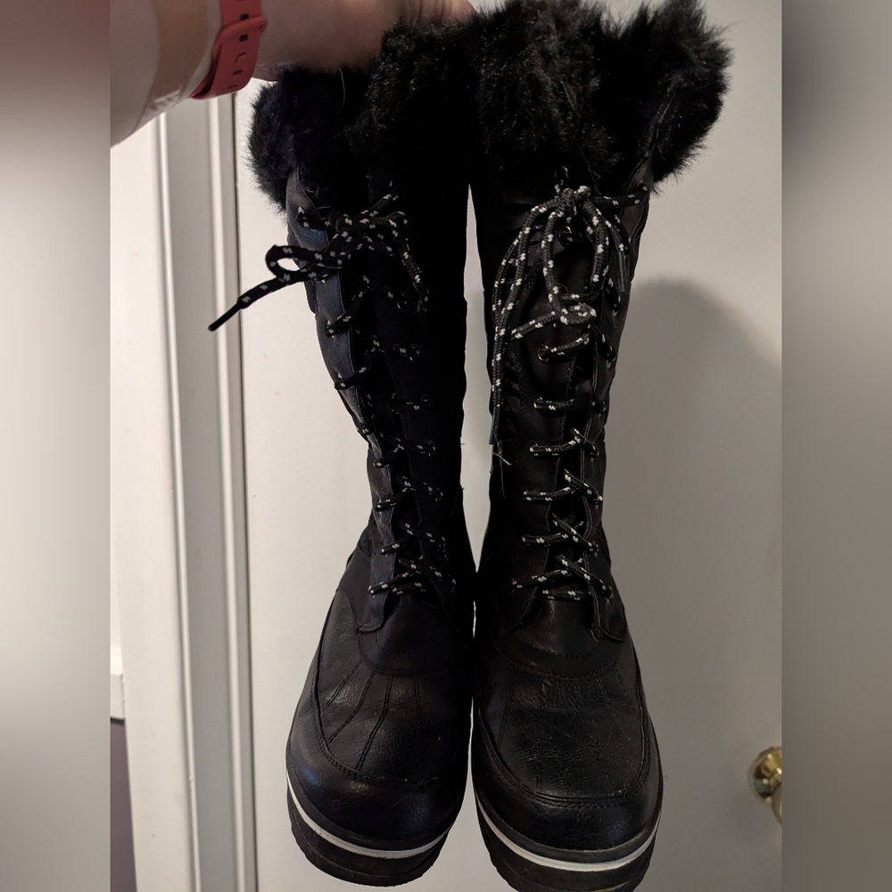Penningtons Black Winter Boots with Faux Fur